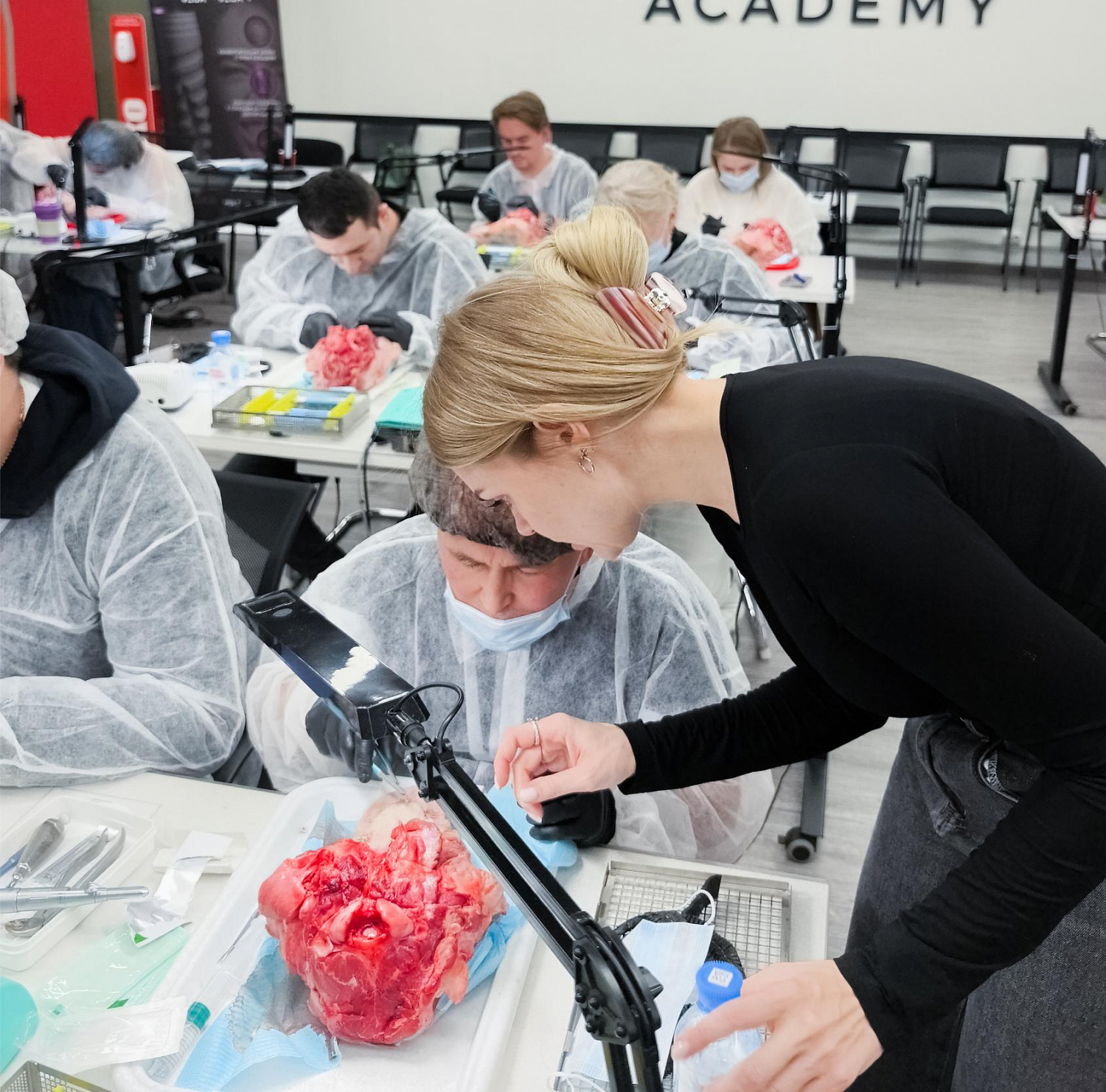 Малотравматичное удаление как основа имплантации