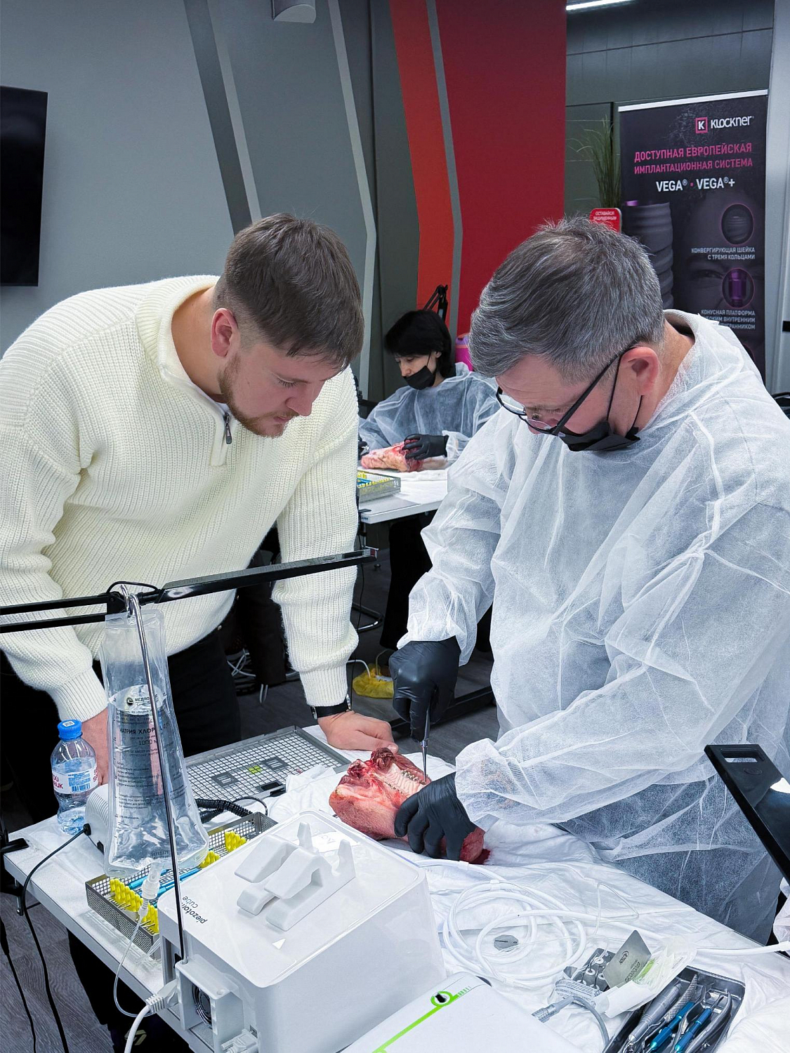 Удалить зуб и сохранить лунку: как проходит малотравматичная хирургия  