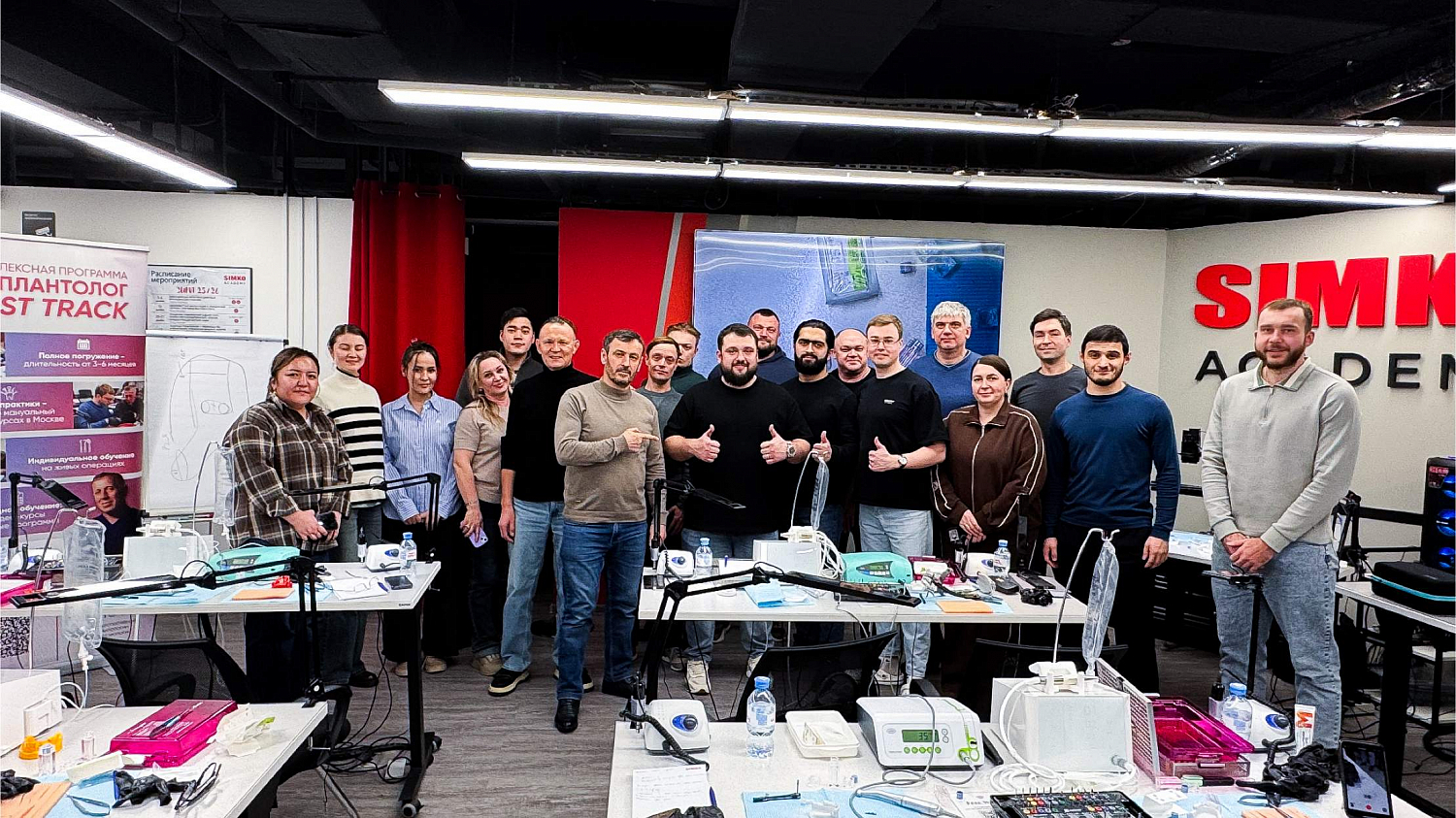 Первые шаги в имплантологии: как строится хирургическая и ортопедическая база 