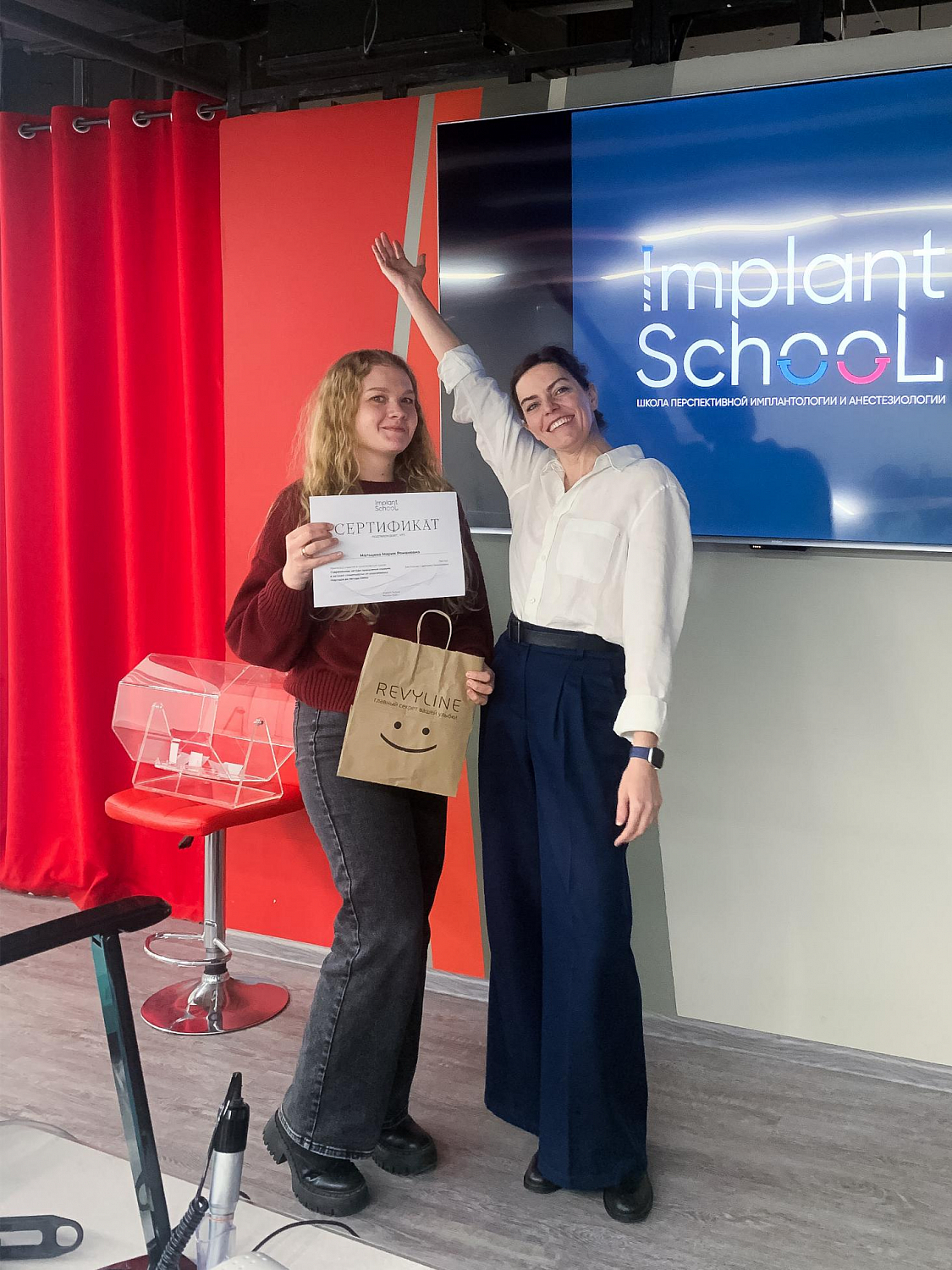 6 коронок, 5 материалов, 1 цель — идеальное восстановление молочных зубов