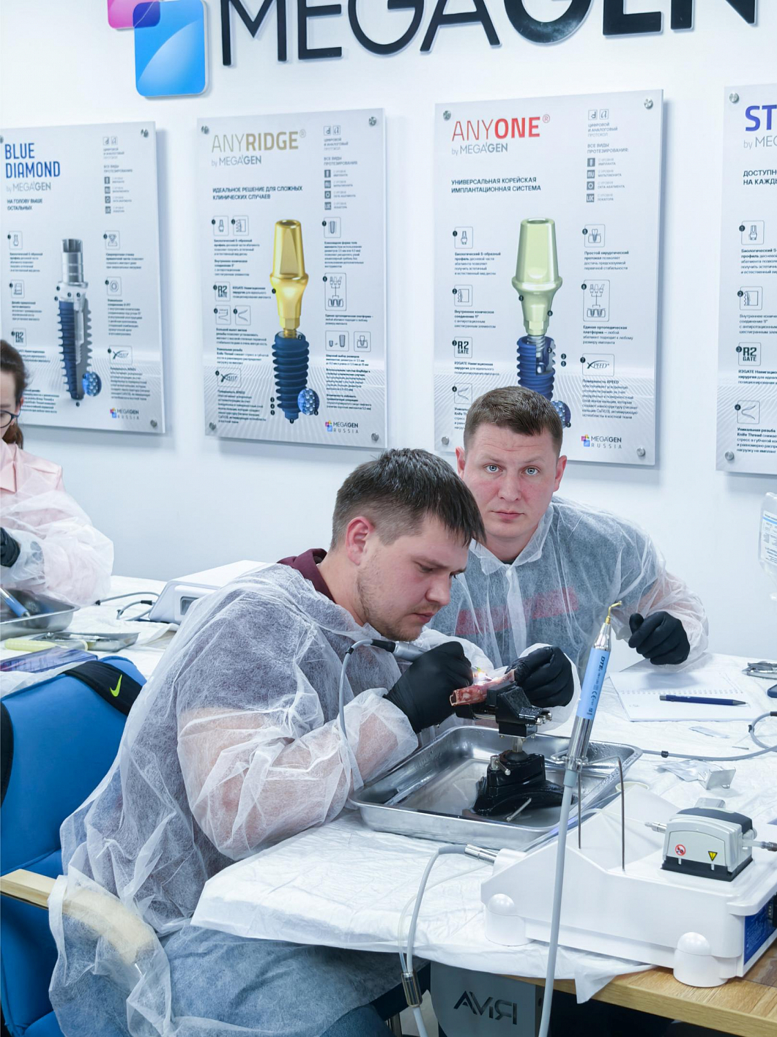 Два дня глубокой практики по костной пластике и синус-лифтингу